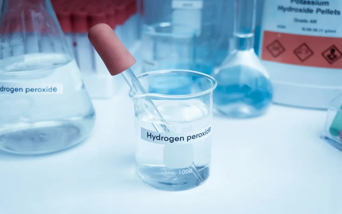 H2O2 50% Hydrogen Peroxide Solution thumbnail